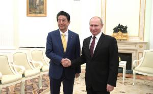 FOTO: AA / Vladimir Putin sastao se s premijerom Japana Shinzom Abeom